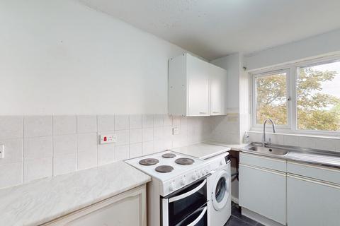 2 bedroom flat for sale, Greenford, UB6