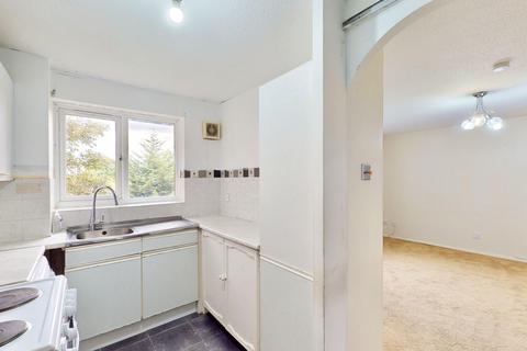 2 bedroom flat for sale, Greenford, UB6