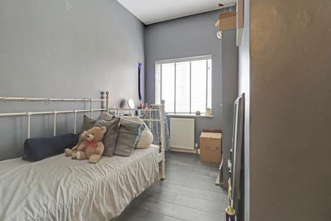 52 Coach Road, Wakefield, WF1 3EX