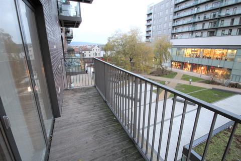 2 bedroom flat for sale, St Johns Gardens, Bury, BL9