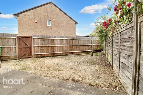 28 Pendula Drive, Hayes, UB4 9PF