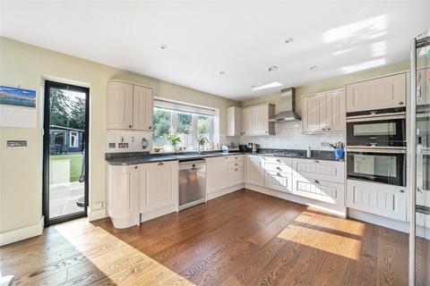 6 Sterry Drive, Thames Ditton, KT7 0YN