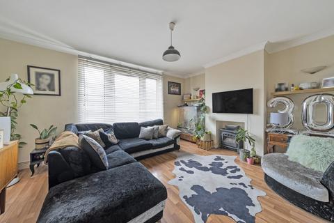 3 bedroom maisonette for sale, Park Terrace East, Horsham, West Sussex