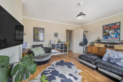 3 bedroom maisonette for sale, Park Terrace East, Horsham, West Sussex