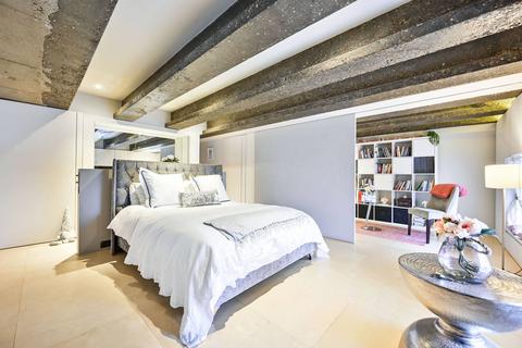 4 bedroom flat for sale, The Piper Building, South Park, London, SW6