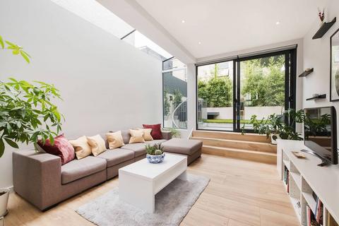 5 bedroom end of terrace house for sale, Hartismere Road, Munster Village, London, SW6