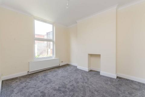 1 bedroom flat to rent, York Road, Acton, London, W3