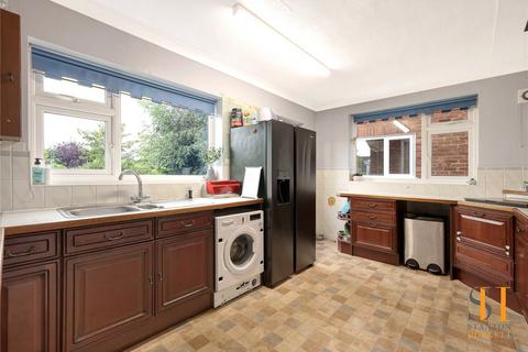 3 Cedar Close, Hutton, Brentwood, CM13 1NE