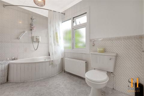 3 Cedar Close, Hutton, Brentwood, CM13 1NE