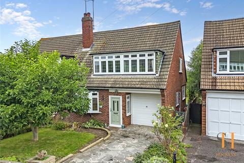 3 Cedar Close, Hutton, Brentwood, CM13 1NE