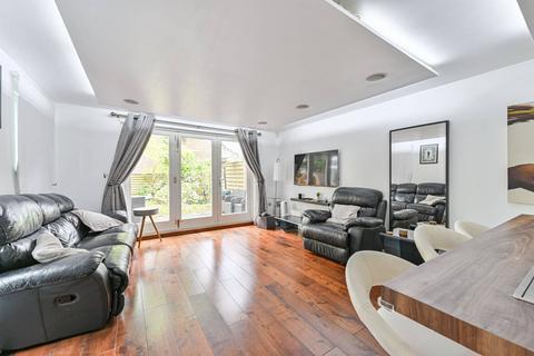 2 bedroom flat for sale, Upper Tulse Hill, Brixton, London, SW2