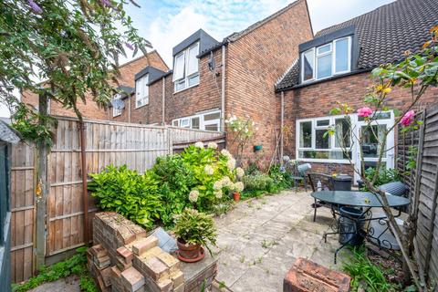 3 bedroom end of terrace house for sale, Wolftencroft Close, Battersea, London, SW11