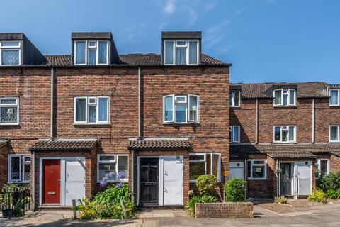 3 bedroom end of terrace house for sale, Wolftencroft Close, Battersea, London, SW11