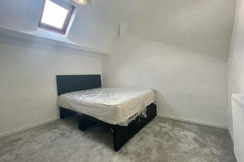 1 bedroom in a flat share to rent, Wordsworth Street, Gateshead NE8