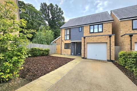 62 Budding Way, Dursley, GL11 5BE