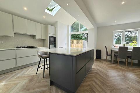 62 Budding Way, Dursley, GL11 5BE
