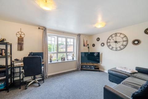 2 bedroom apartment for sale, St. Peters Close, Bromsgrove, Worcestershire