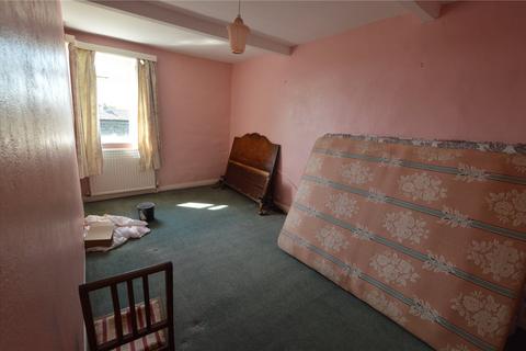 4 bedroom terraced house for sale, Moorwell Place, Bradford, West Yorkshire