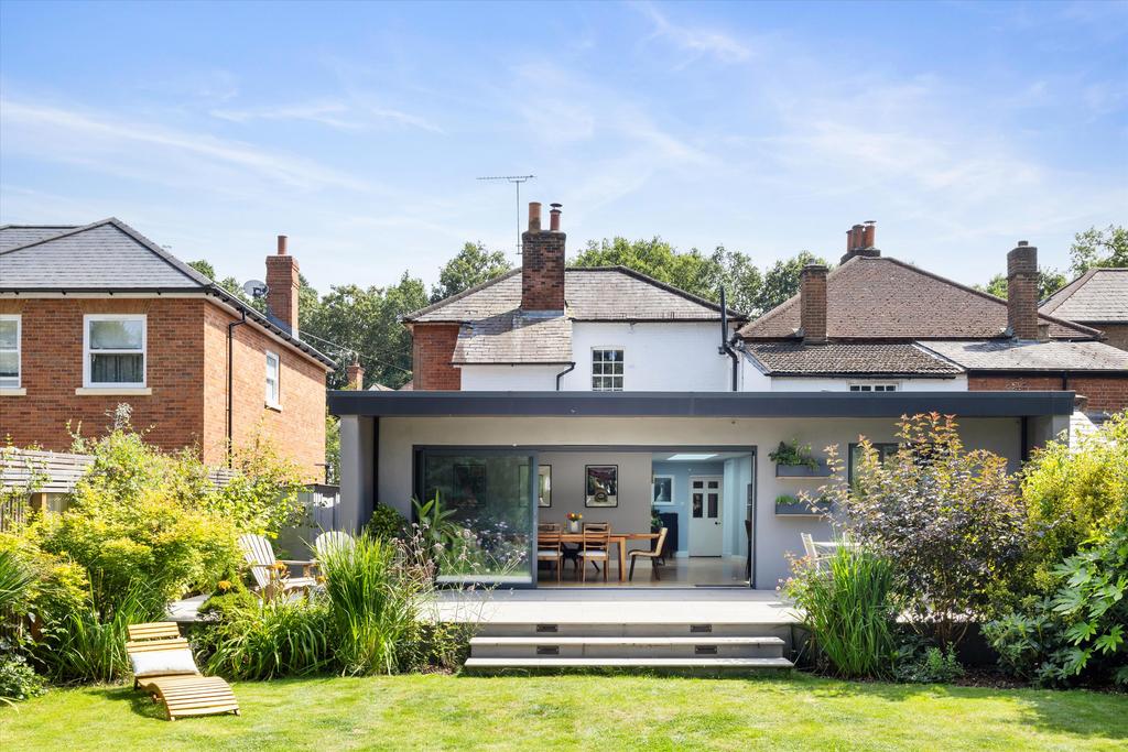 House exterior, garden