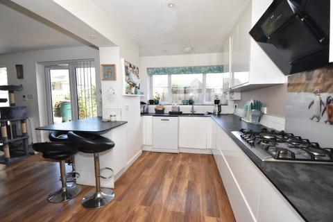23 Pridhams Way, Exminster, Exeter, EX6 8TA