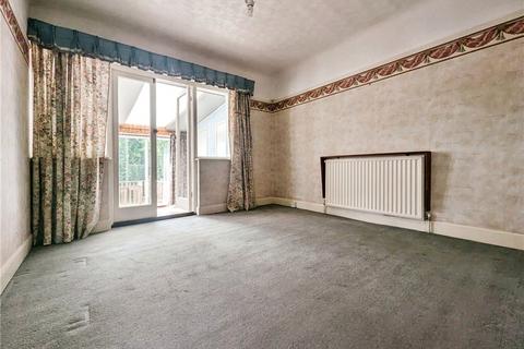 2 bedroom bungalow for sale, Springford Crescent, Southampton, Hampshire