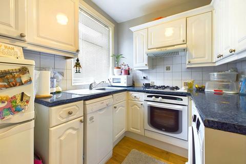 2 bedroom flat for sale, Worcester Villas, Hove, BN3 5TB