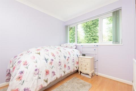 6 Monks Orchard, Dartford, DA1 2TB