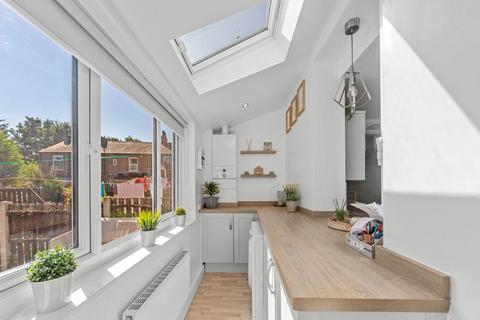 54 Alverthorpe Road, Wakefield, WF2 9PD