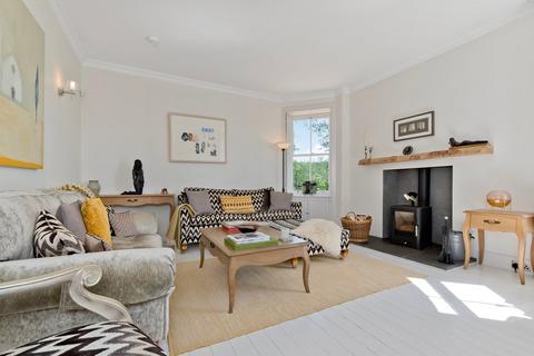 Tighmonadh Connaught Terrace, Crieff, PH7 3DJ