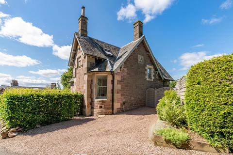 4 bedroom detached house for sale, Connaught Terrace, Crieff, PH7