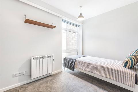 69 Butler Close, Oxford, OX2 6JQ