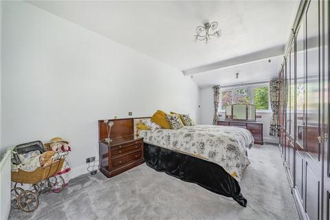 26 Avondale Road, Bromley, BR1 4EP