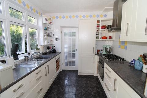 171 Mead Way, Bromley, BR2 9ES