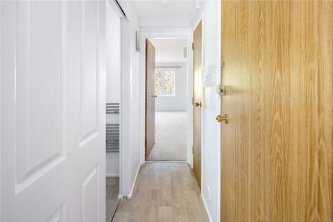 3 Alders Close, London, E11 3RZ