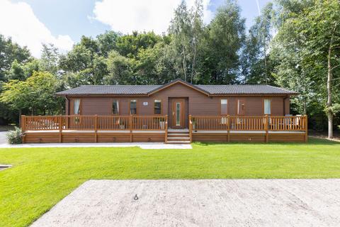 2 bedroom lodge for sale, Woodpecker Way, Lytham St. Annes, FY8