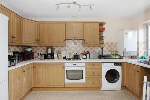 2 bedroom flat for sale, Bishops Way, Andover, SP10