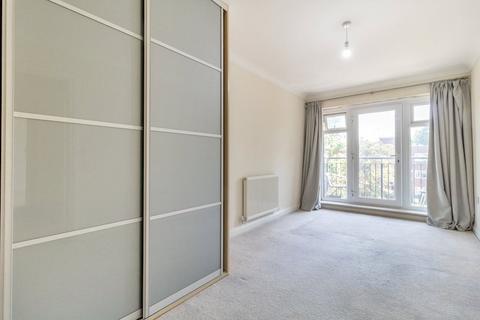 2 bedroom apartment for sale, Hendon Lane, London, N3