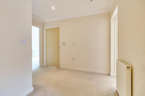 2 bedroom apartment for sale, Hendon Lane, London, N3