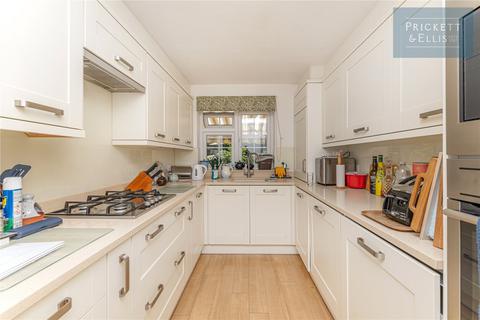 3 bedroom terraced house for sale, Oakview Gardens, London, N2