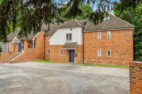 2 bedroom apartment for sale, Station Road, Amersham, Buckinghamshire, HP7