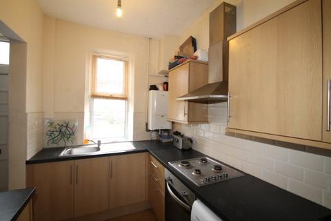 3 bedroom terraced house for sale, Clough Street, Morley, Leeds, W. Yorks, LS27