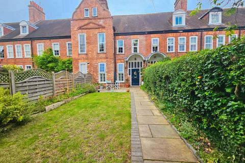 5 bedroom townhouse to rent, Cornwall Terrace, Tattershall Road, Woodhall Spa, LN10