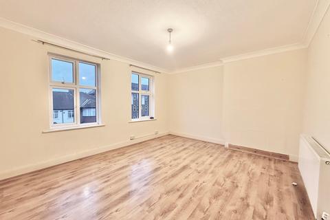 2 bedroom flat to rent, London NW10