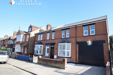 5 bedroom semi-detached house for sale, Harrow Road, Clacton-on-Sea