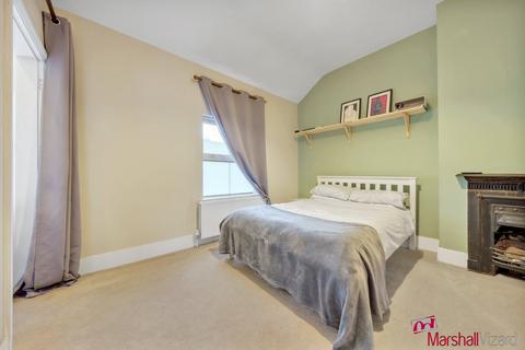 3 bedroom terraced house for sale, Leavesden Road, Watford, WD24