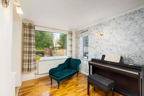 189 Overdale Road, Romiley, Stockport, SK6 3EN