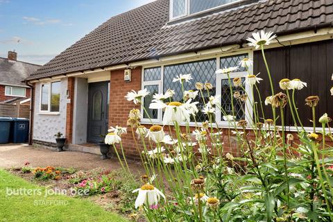 3 bedroom bungalow for sale, Dearnsdale Close, Stafford