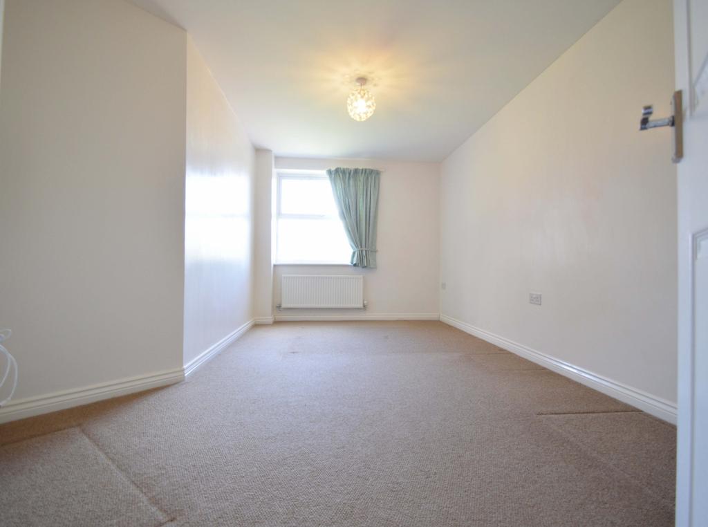 Bedroom p1