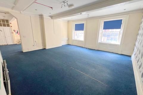 Property to rent, Bury, Bury BL9