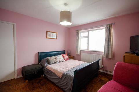 2 bedroom flat for sale, Crooked Lane, Seaford